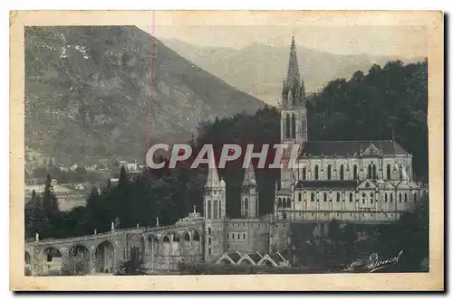 Cartes postales Lourdes La Basilique vue de cote