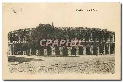 Cartes postales Nimes Les Arenes