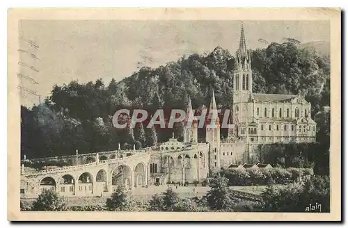 Ansichtskarte AK Lourdes La Basilique de profil