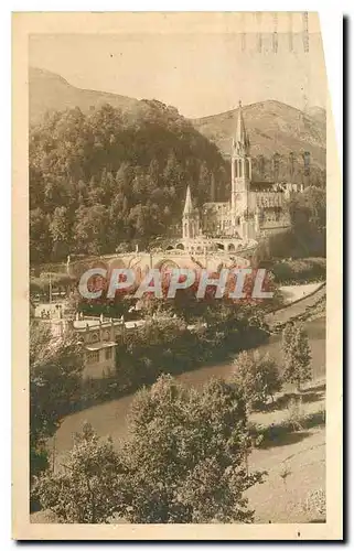 Cartes postales Lourdes Basilique et la Gave