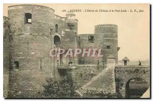 Cartes postales Angers l'Entree du Chateau et le Pont Levis