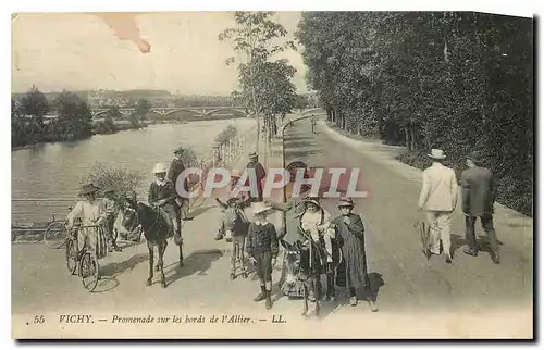 Cartes postales Vichy Promenade sur les bords de l'Allier Ane Mule