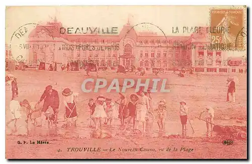 Cartes postales Trouville Le Nouveau Casino vu de la Plage Enfants