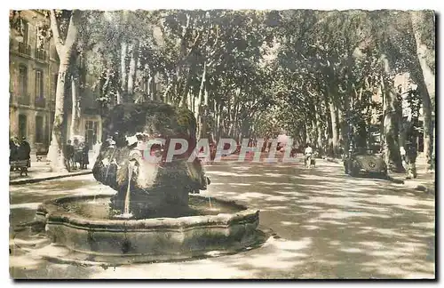 Cartes postales Le Cite du Roy Rene Provence Fontaine Thermale sur le Cours Mirabeau