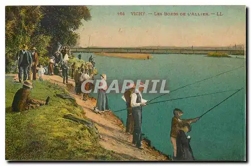 Cartes postales Vichy Les bords de l'Allier Peche Pecheur