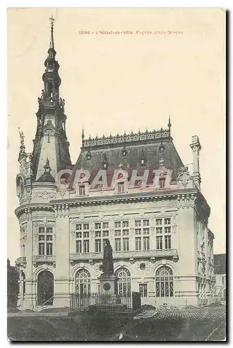 Cartes postales Sens L'Hotel de Ville Facade place Drapes