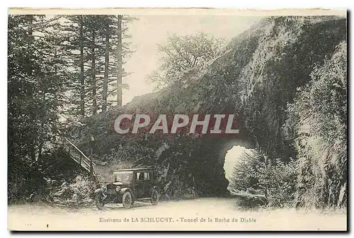 Cartes postales Environs de la Schlucht Tunnel de la Roche du Diable Automobile