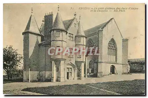 Cartes postales Angers Le petit chateau des ducs d'Anjo et la chapelle