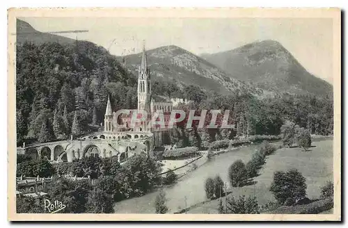 Cartes postales Lourdes La Basilique et le Gave