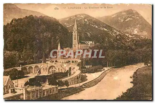 Cartes postales Lourdes La Basilique et le Gave