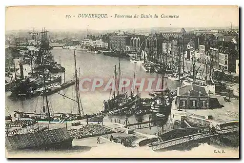 Cartes postales Dunkerque Panorama du Bassin du Commerce Bateaux de peche