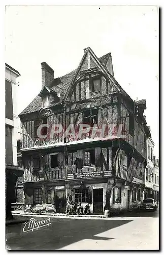 Cartes postales moderne Nogent le Roi E et L Maison du XV siecle Matelas Sommiers