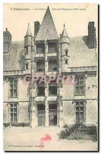 Ansichtskarte AK Chateaudun Le Chateau Escaller d'Honneur