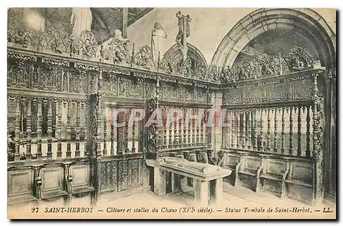 Cartes postales Saint Herbot Cloutre et stalles du Choeur Statue Tombale de saint Herbot