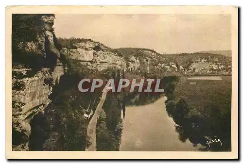 Ansichtskarte AK La Vezere au pied de la falaise du Grand Roc