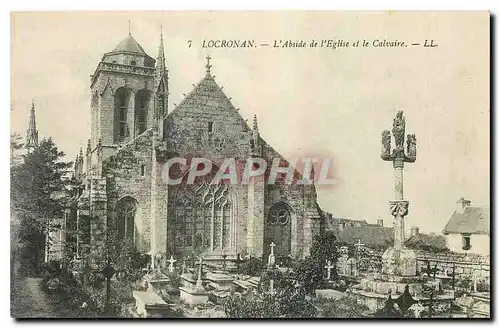 Ansichtskarte AK Locronan l'Abside de l'Eglise et le Calvaire