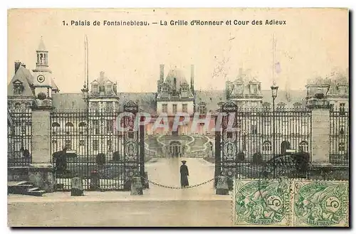 Ansichtskarte AK Palais de Fontainebleau La Grille d'Honneur et Cour des Adieux