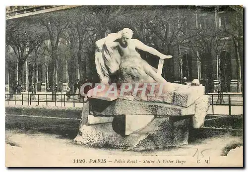 Ansichtskarte AK Paris Palais Royal Statue de Victor Hugo