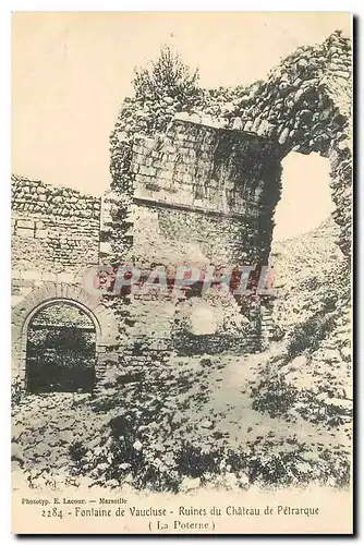 Cartes postales Fontaine de Vaucluse Ruines du Chateau de Petraque a Poterne