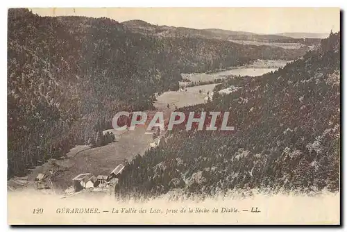 Cartes postales Gerardmer La Vallee des Lacs prise de la Roche du Diable
