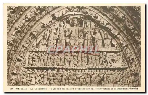 Cartes postales Poitiers La Cathedrale Tympan du milieu representant la Resurrection et le Jugement dernier