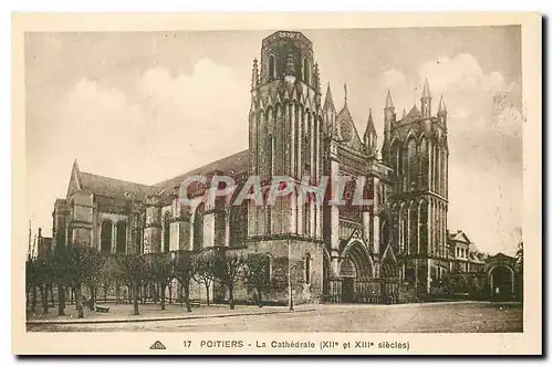 Cartes postales Poitiers La Cathedrale