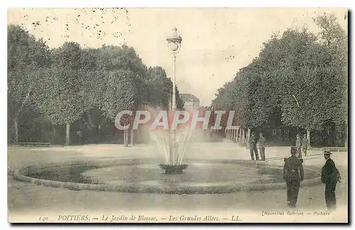 Cartes postales Poitiers Le Jardin de Blossac Les Grand Allees