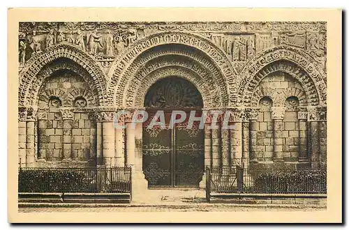 Ansichtskarte AK Poitiers Vienne Eglise Notre Dame la Grande Portail roman