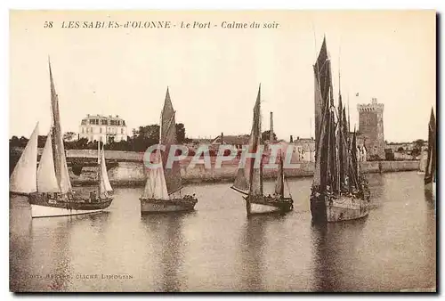 Cartes postales Les Sables d'Olonne Le Port Calme du soir Bateaux de peche