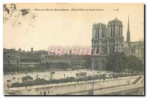 Cartes postales Paris Place du Parvis Notre Dame Hotel Dieu et Notre Dame