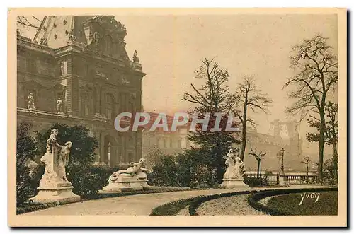 Cartes postales Paris en flanant Jardin des Tuileries Pavillon de Flore