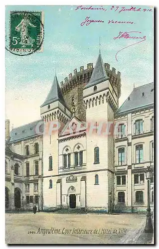 Ansichtskarte AK Angouleme Cour interieure de l'Hotel de Ville