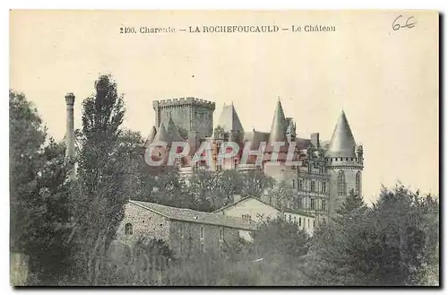 Ansichtskarte AK Charente La Rochefoucauld Le Chateau