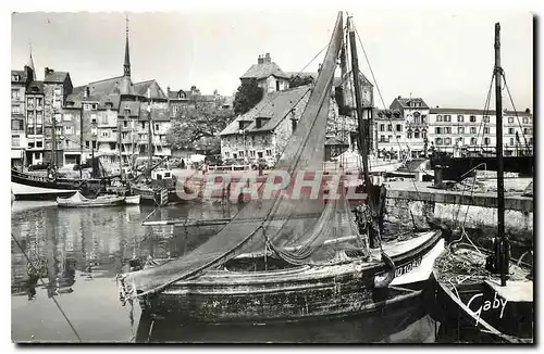 Cartes postales moderne Honfleur Calvados Le Vieux Bassin et la Lieutenance Bateaux de peche