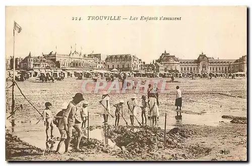 Cartes postales Trouville Les Enfants s'amusent