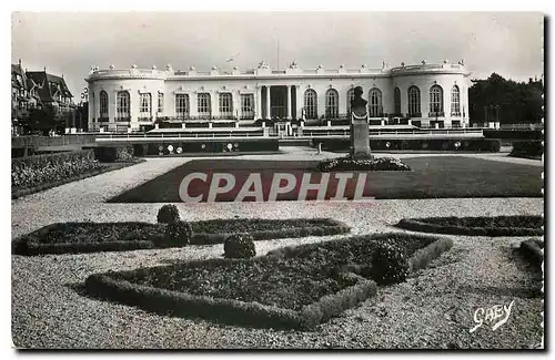 Ansichtskarte AK Deauville Calvados La Plage Fleurie Le Casino