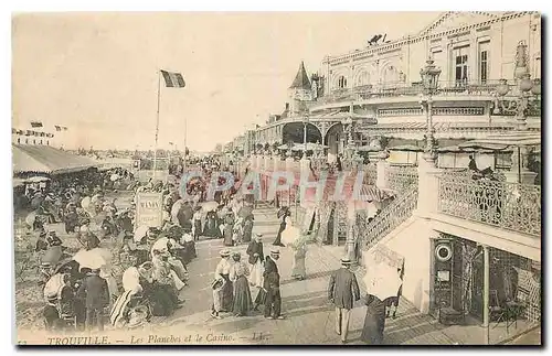 Cartes postales Trouville Les Planches et le Casino