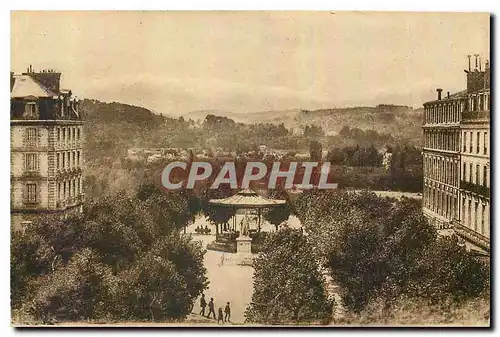 Cartes postales Pau Vue plongeante sur la Place Royale et a Chaine