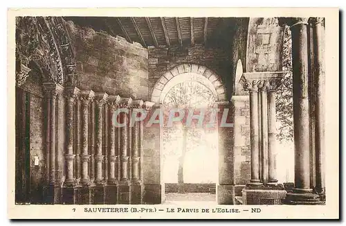 Ansichtskarte AK Sauveterre B Pyr Le Parvis de l'Eglise