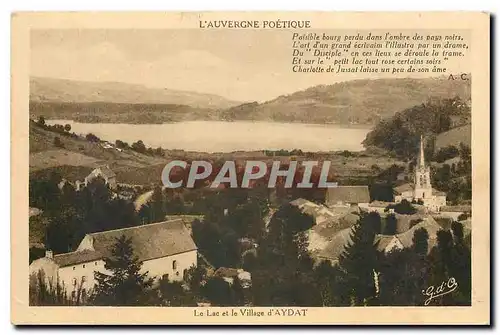 Cartes postales L'Auvergne poetique le lac et le Village d'Aydat