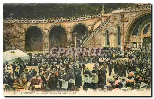 Cartes postales Lourdes Benediction des Malades