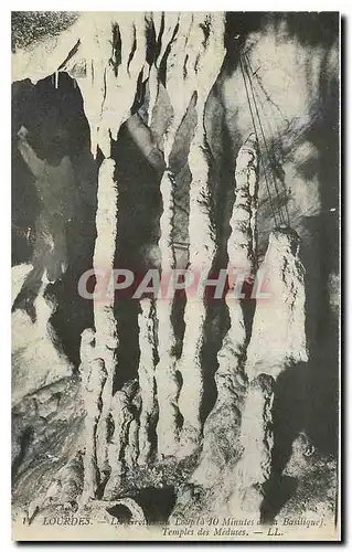 Cartes postales Lourdes les Grottes du Loup a 10 Minutes de la BAsilique Temples des Meduses