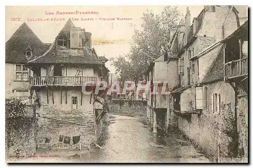 Ansichtskarte AK Les Basses Pyrenees Salies de Bearn les Saleys Vieilles Maisons