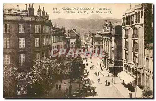 Ansichtskarte AK Clermont Ferrand Boulevard Desaix le Theatre et le Puy de Dome