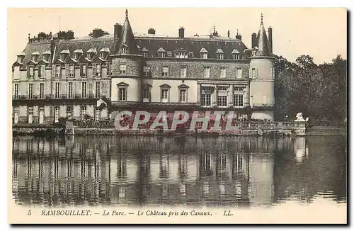 Cartes postales Rambouillet Le Parc Le Chateau pris des Canaux