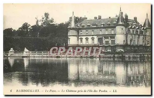 Ansichtskarte AK Rambouillet Le Parc Le Chateau pris de l'Ile des Poules