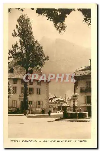 Cartes postales Samoens Grande Place et le Criou