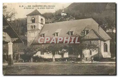 Ansichtskarte AK Samoens Hte Savoie l'eglise et le place Centrale