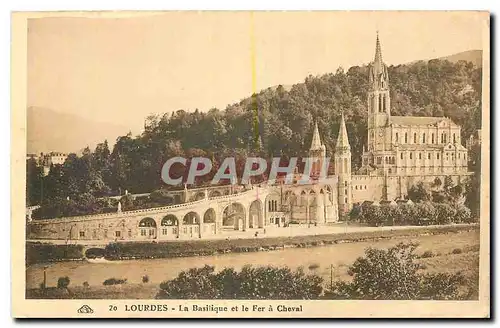 Ansichtskarte AK Lourdes La Basilique et le Fer a Cheval