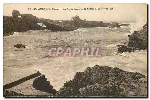 Ansichtskarte AK Biarritz Cote Basque La Roche percee et le Rocher de la Vierge